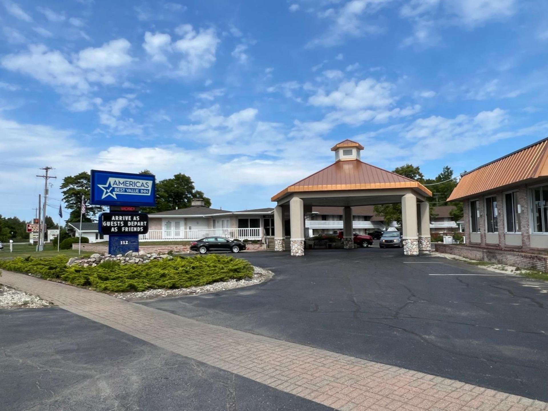 Travelodge by Wyndham Mackinaw City — hotel in Mackinaw City