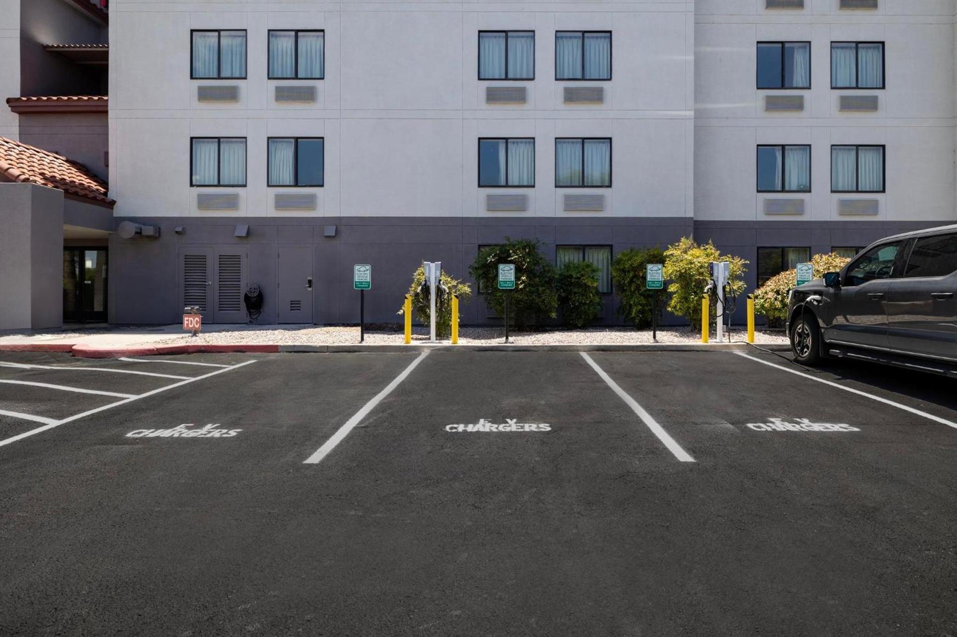 Red Roof Inn Tucson North - Marana photo 36