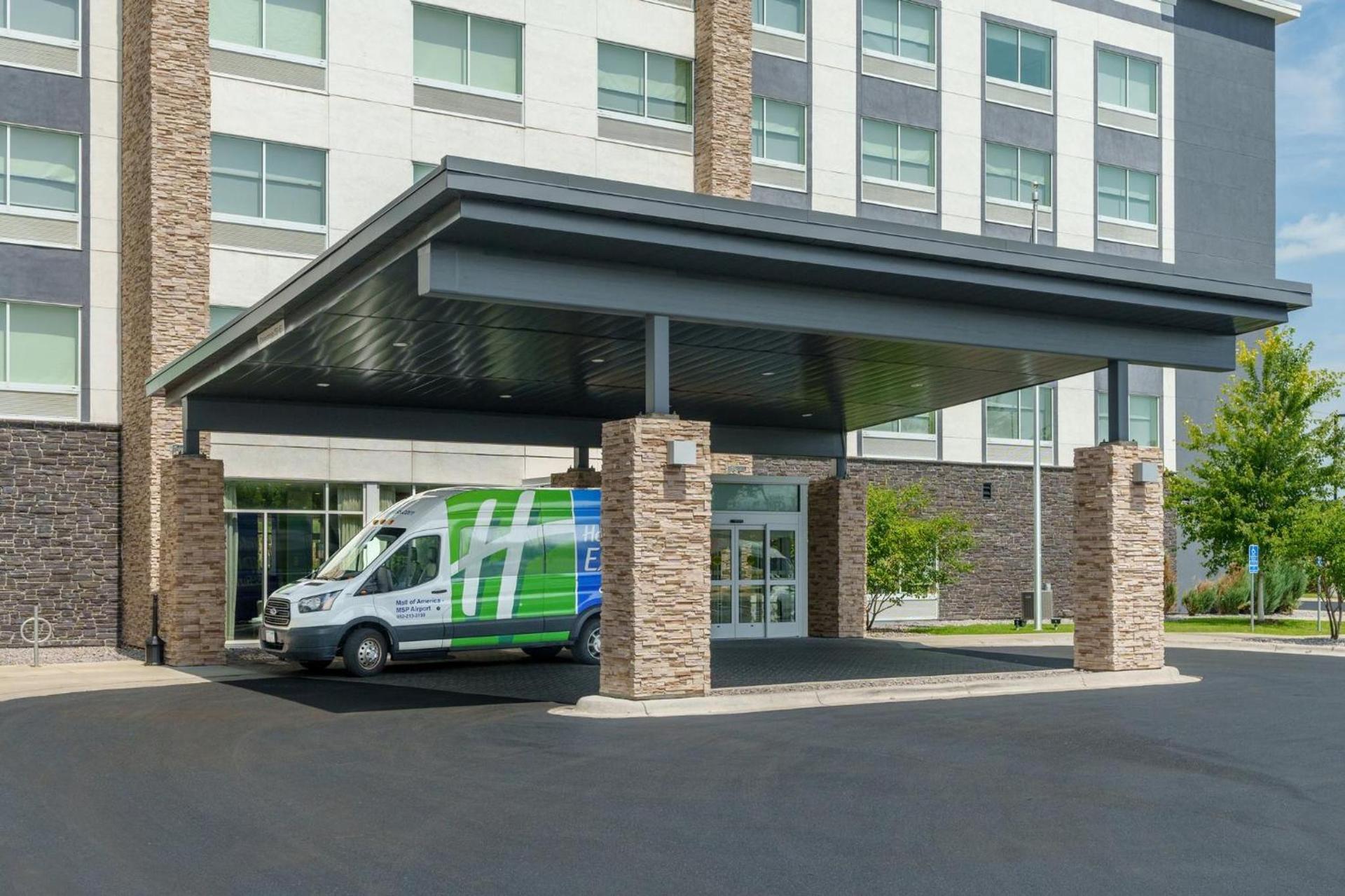 Holiday Inn Express & Suites - Mall of America - MSP Airport by IHG photo 28