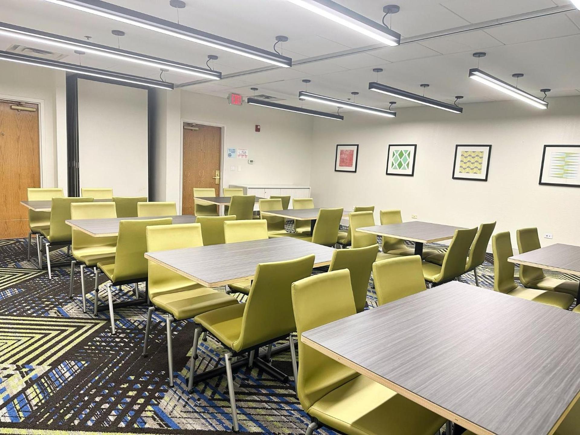 Holiday Inn Express & Suites - Prospect Heights by IHG photo 33