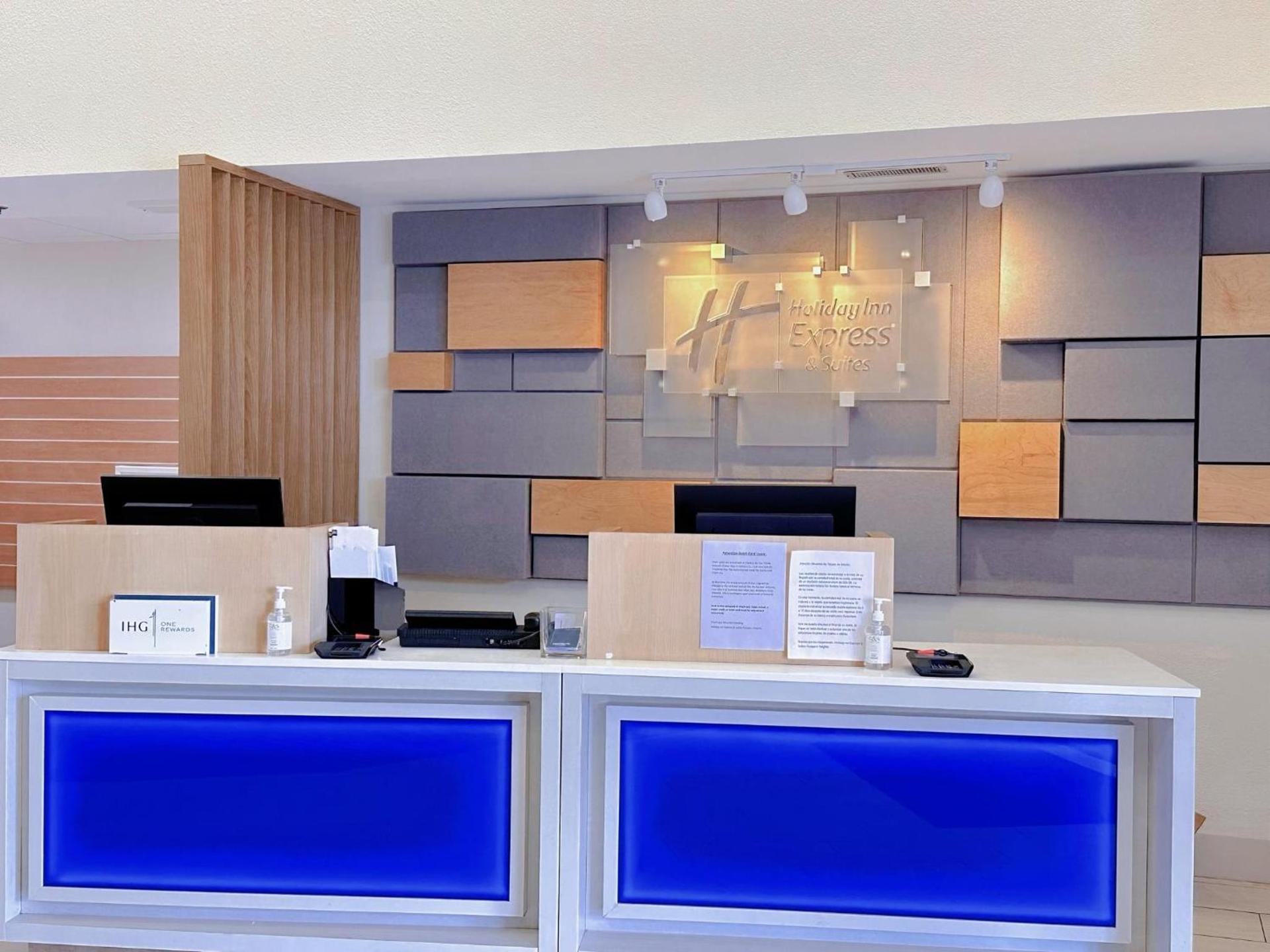 Holiday Inn Express & Suites - Prospect Heights by IHG photo 2