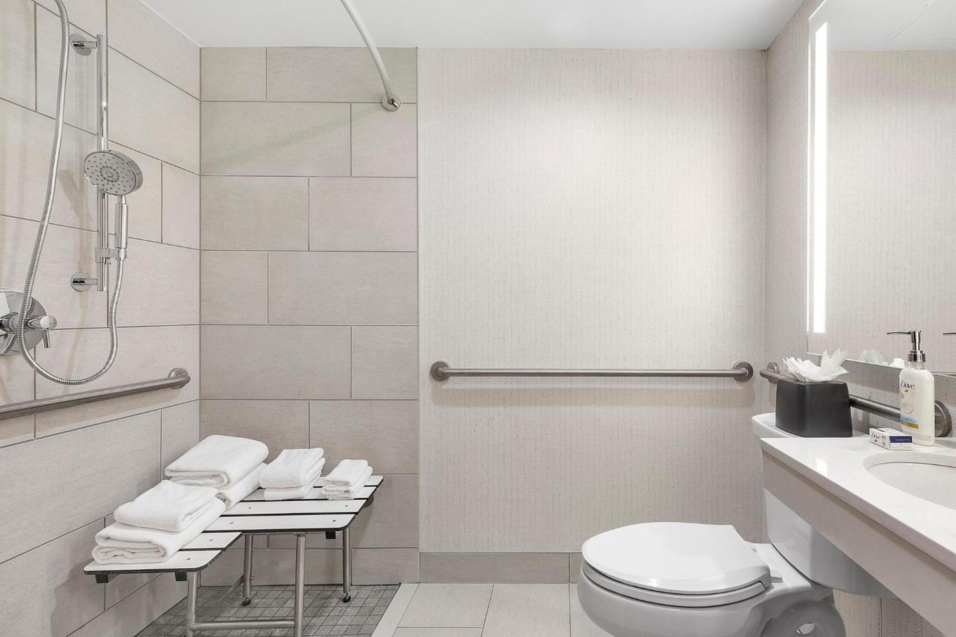 Holiday Inn Manhattan 6th Ave - Chelsea by IHG photo 20