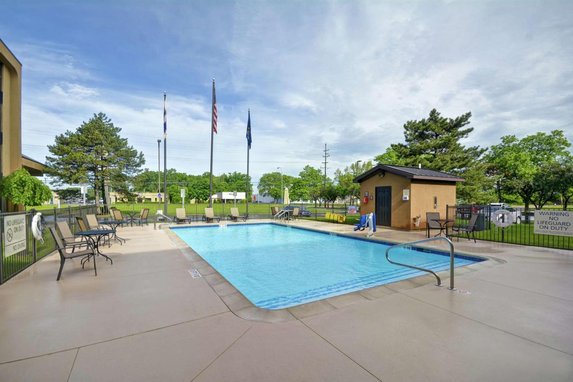 Hampton Inn Detroit Madison Heights South Troy photo 12