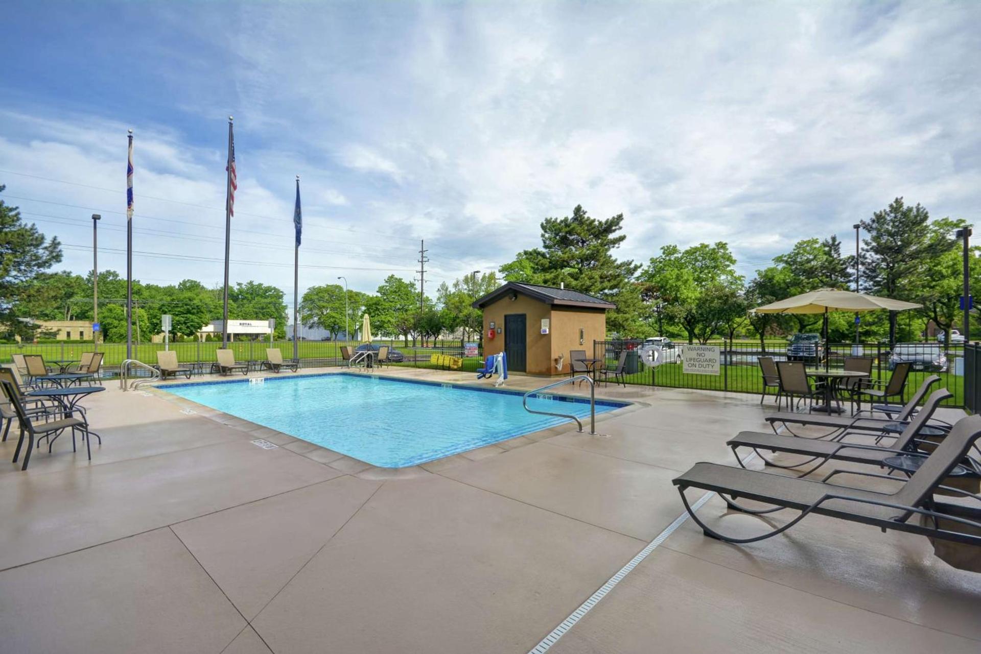 Hampton Inn Detroit Madison Heights South Troy photo 13