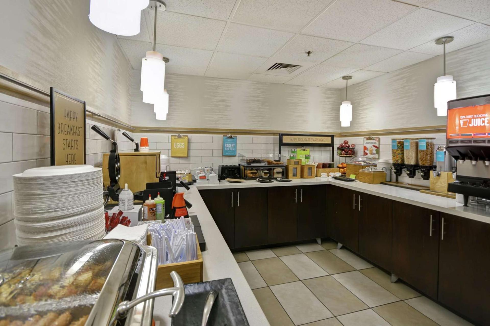 Hampton Inn Detroit Madison Heights South Troy photo 18