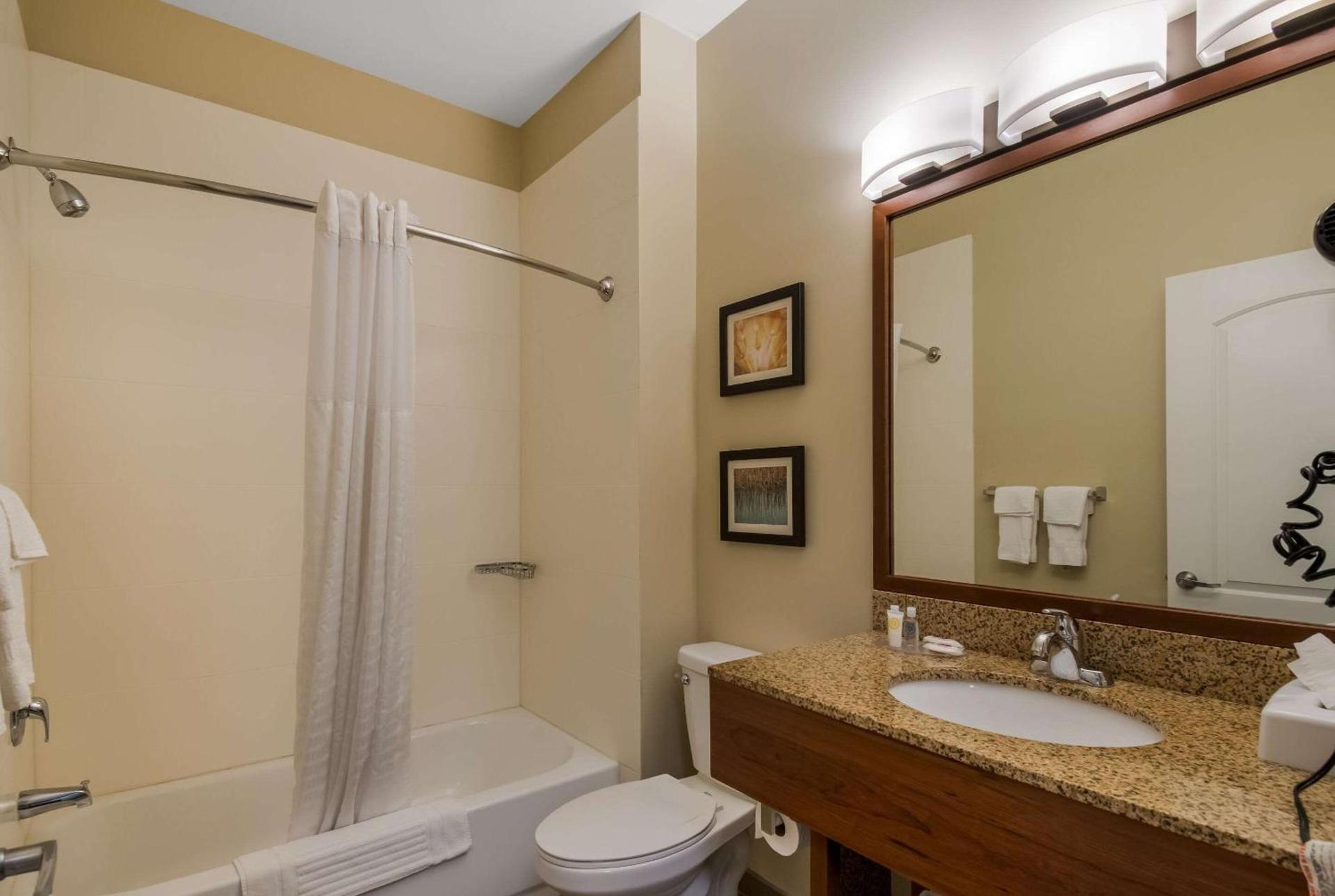 Comfort Inn & Suites Barnesville - Frackville photo 16