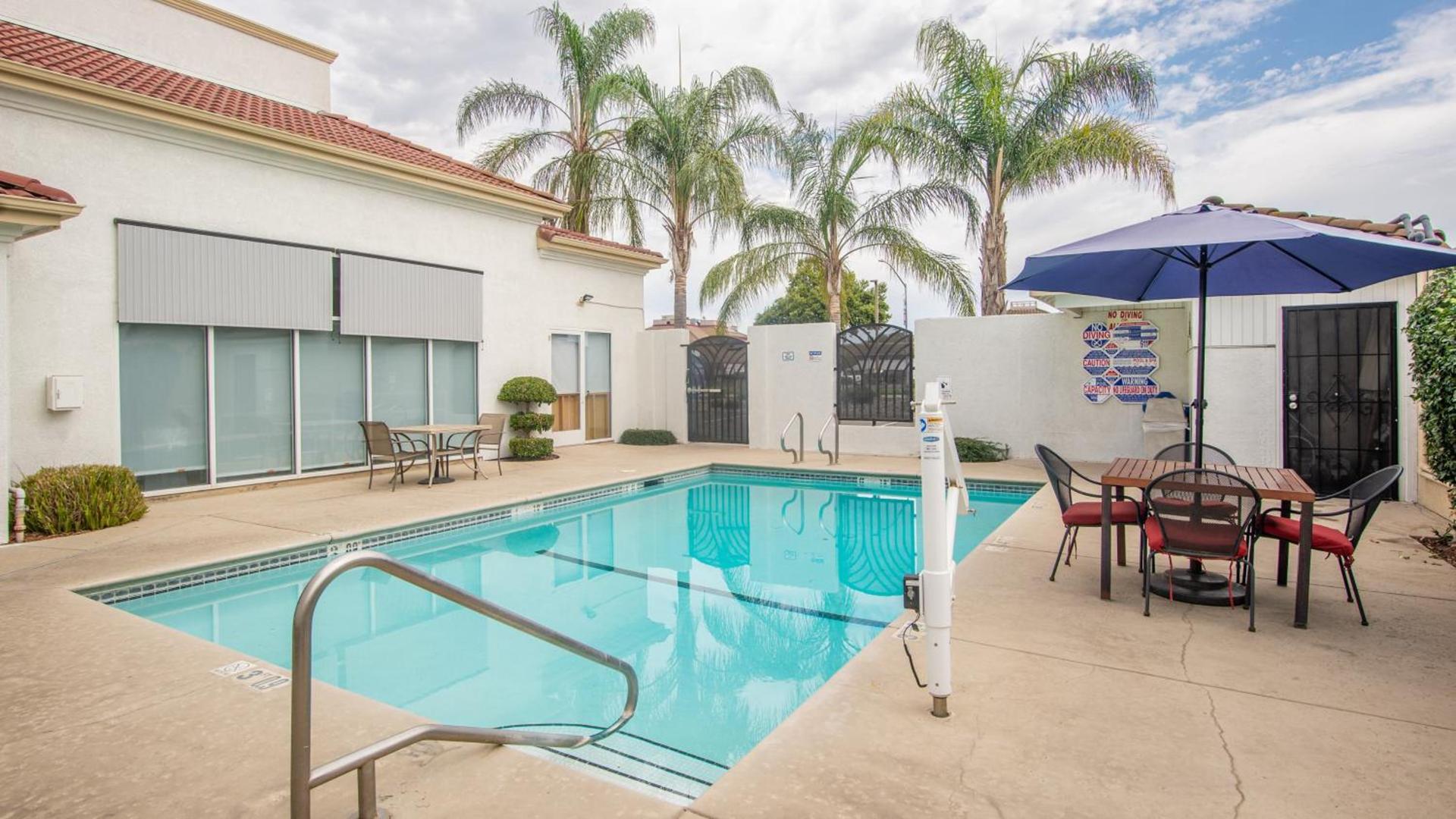 Holiday Inn Express Oakdale by IHG photo 42
