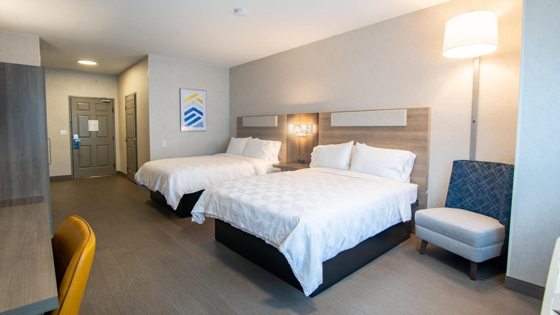 Holiday Inn Express Oakdale by IHG photo 27