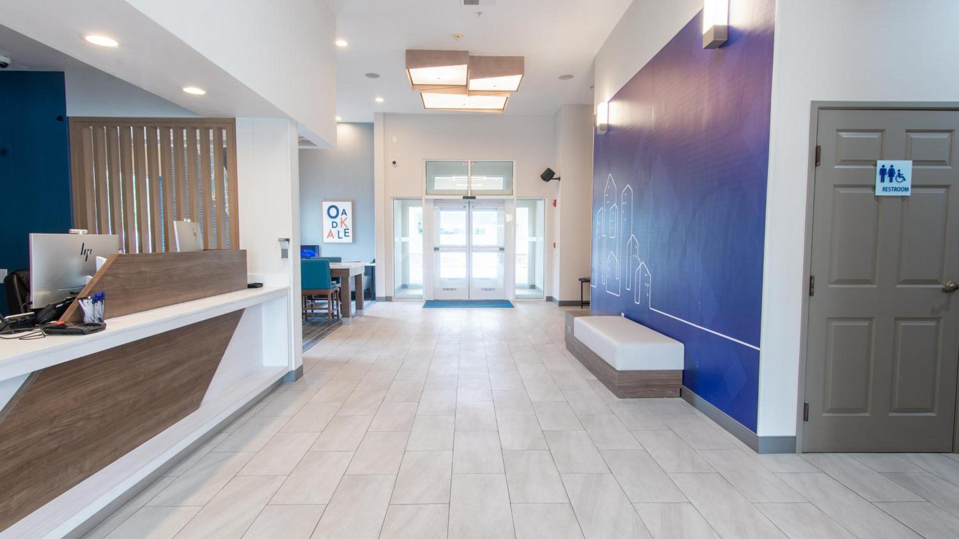 Holiday Inn Express Oakdale by IHG photo 9