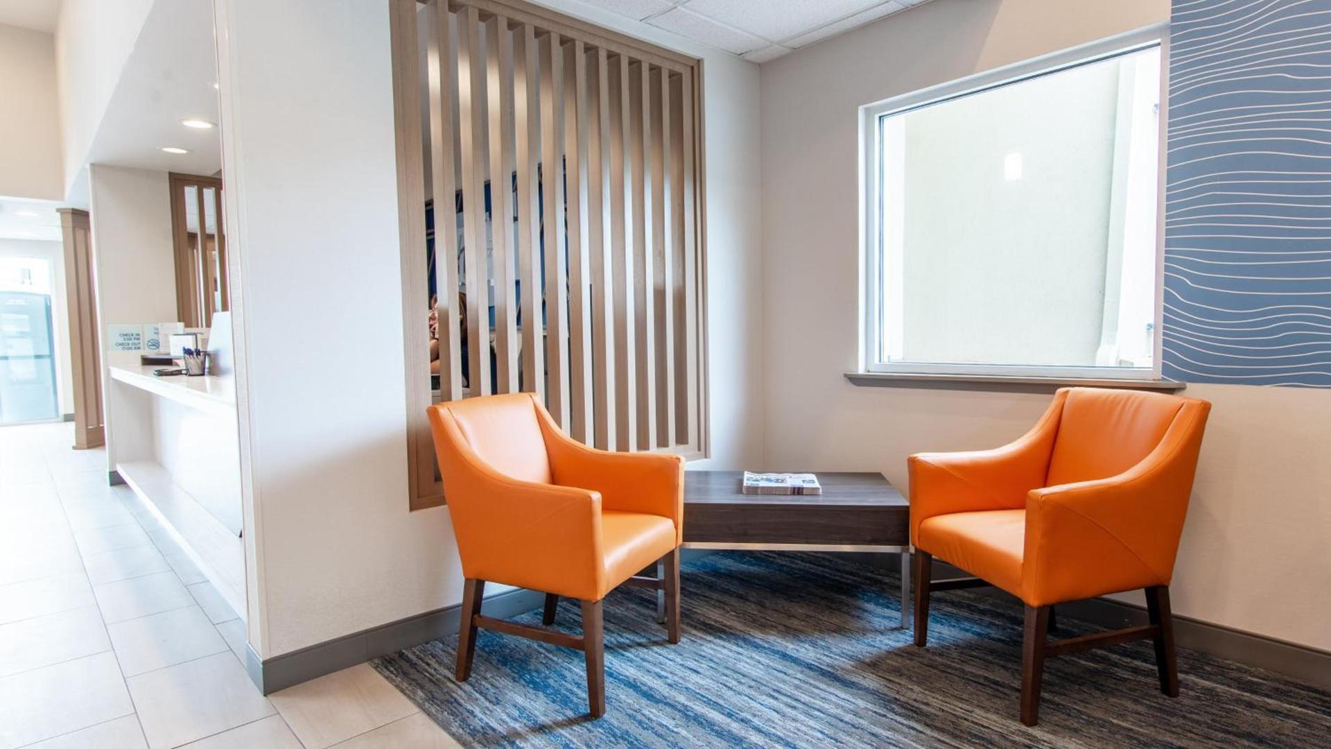 Holiday Inn Express Oakdale by IHG photo 11