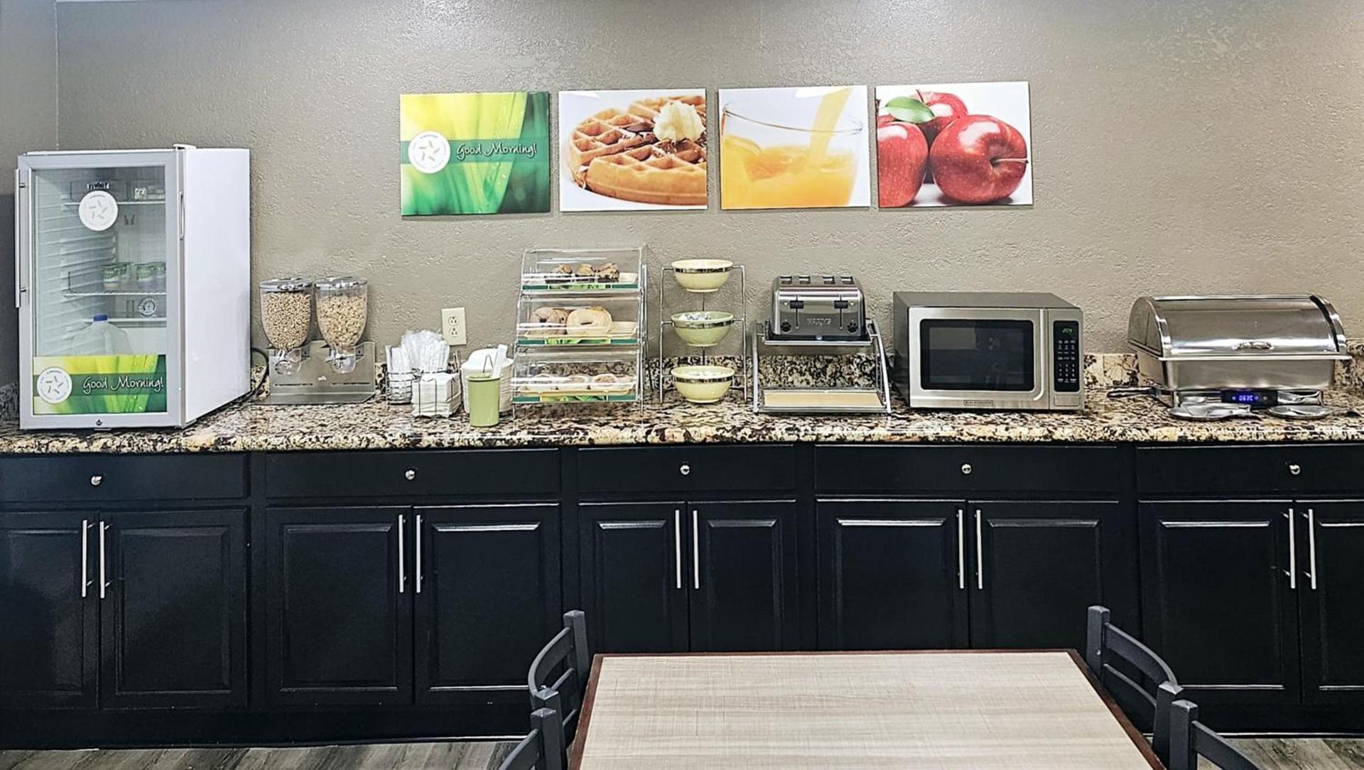Quality Inn & Suites Lexington South photo 36
