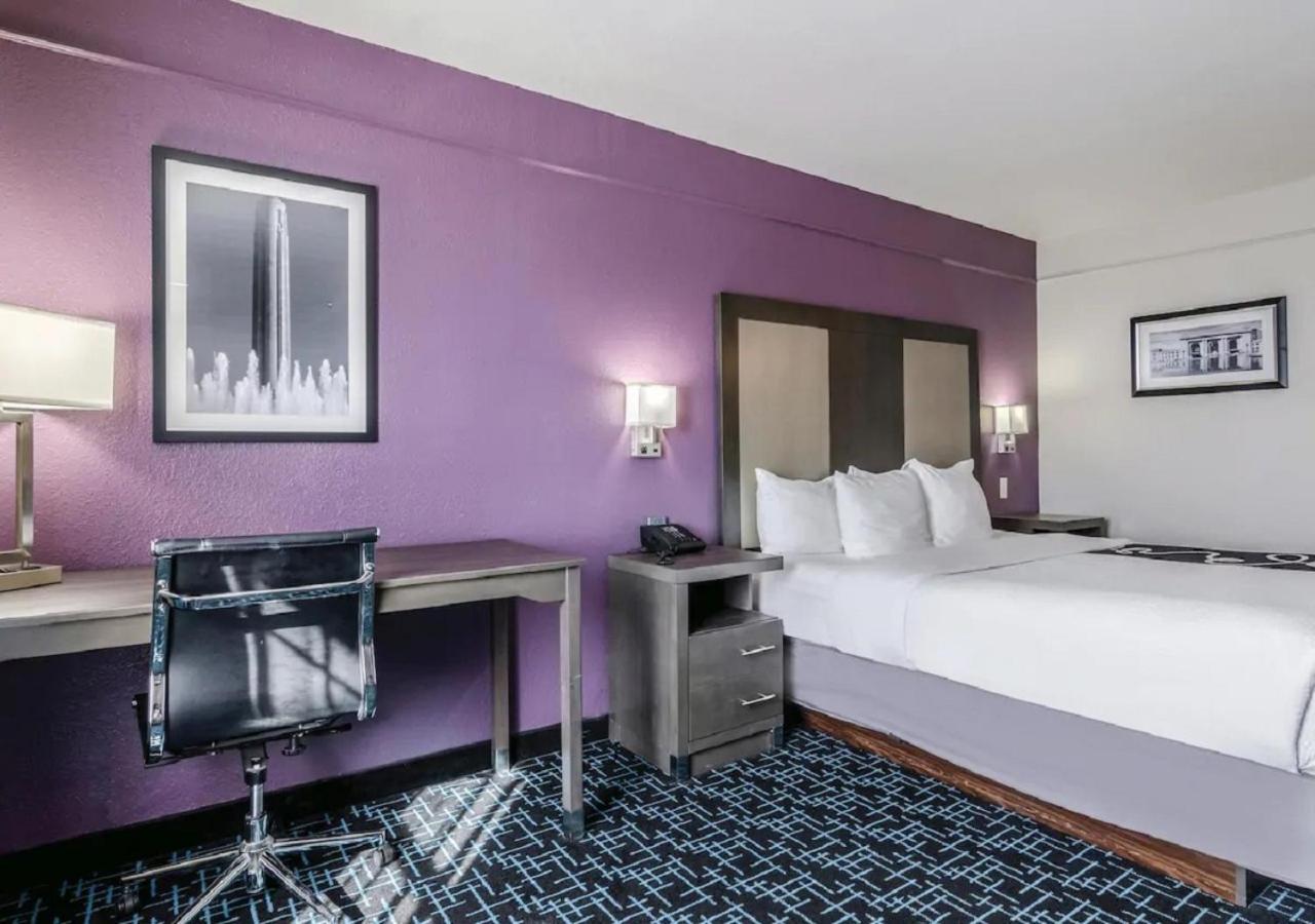 La Quinta by Wyndham Kansas City Airport photo 44
