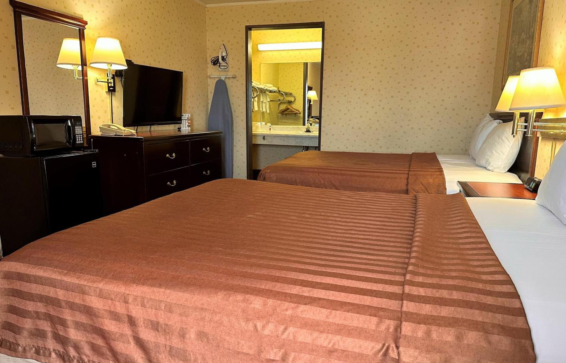 Travelodge by Wyndham Seymour photo 14