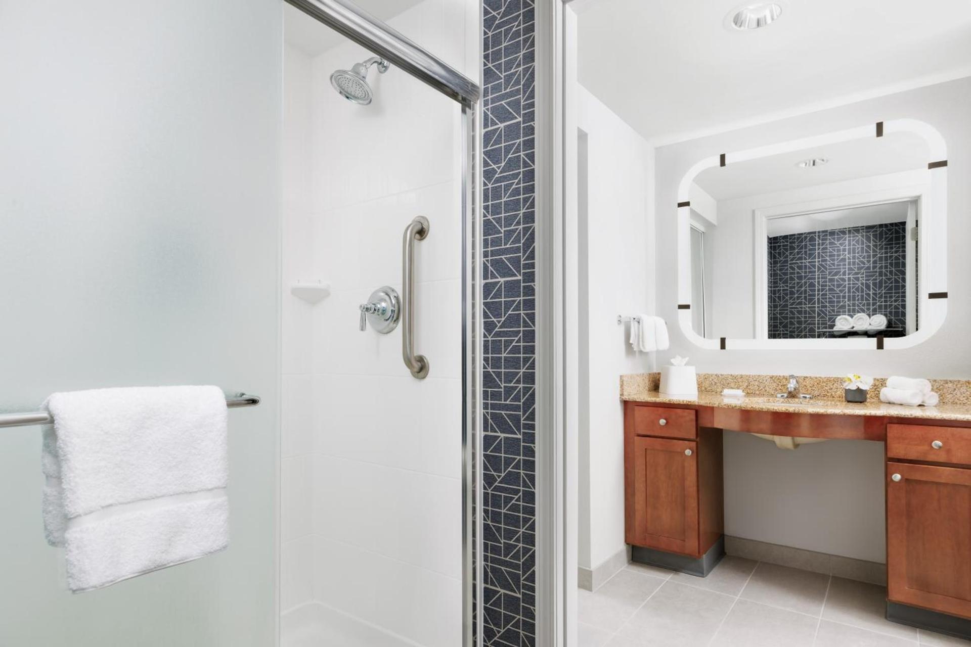 Homewood Suites by Hilton Portsmouth photo 42