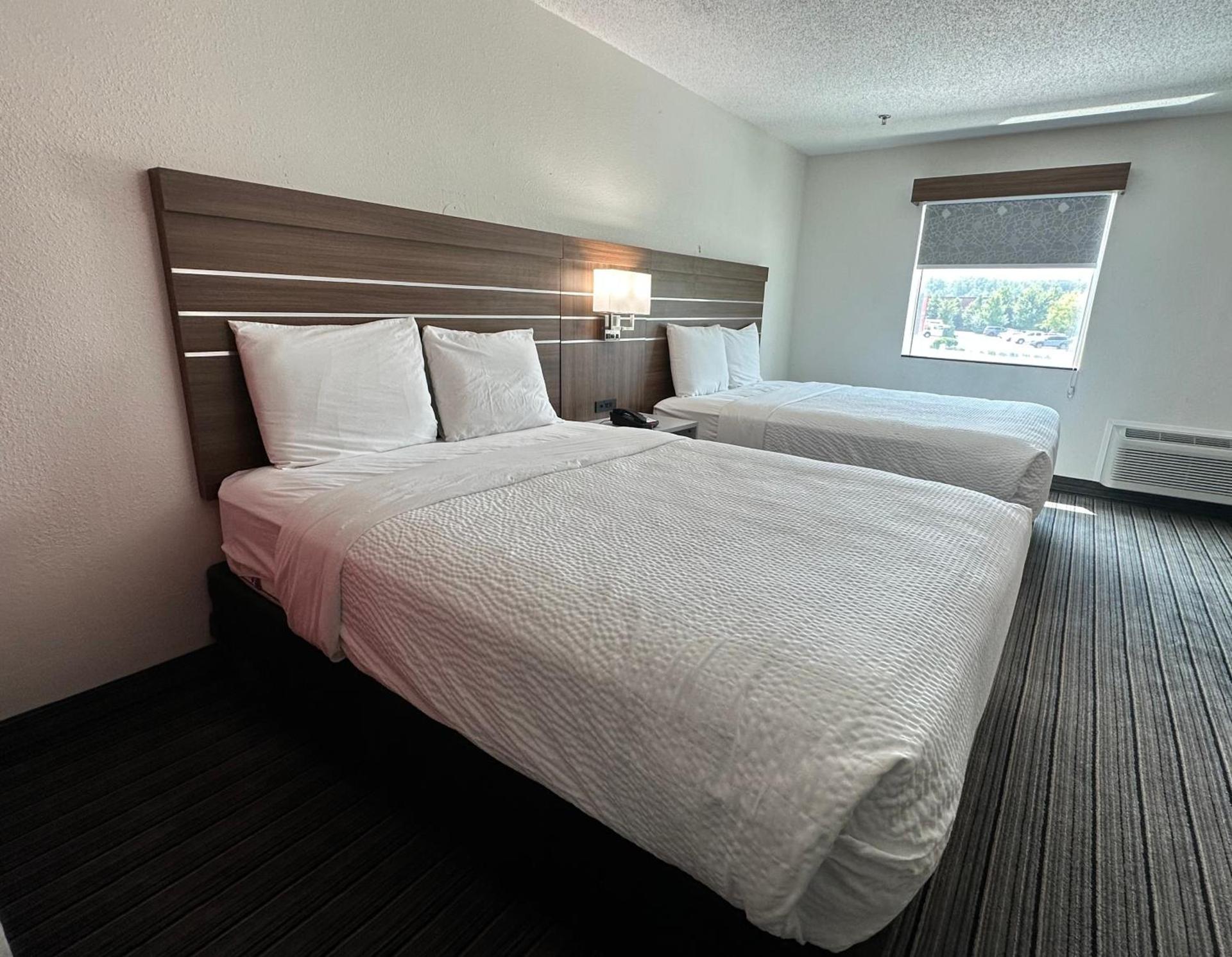 Ramada by Wyndham Lithia Springs Atlanta photo 31