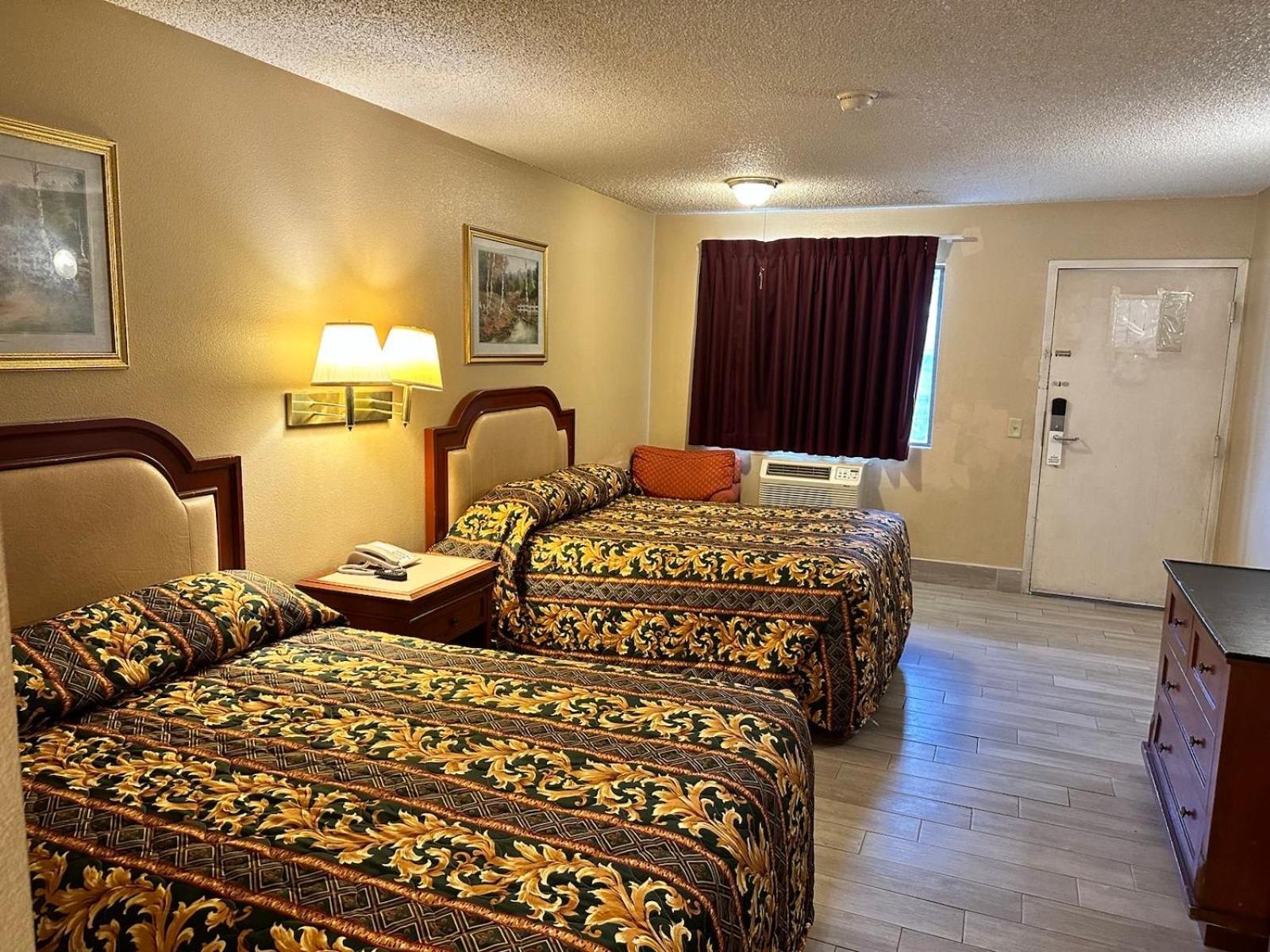 Highland Inn - San Bernardino photo 4