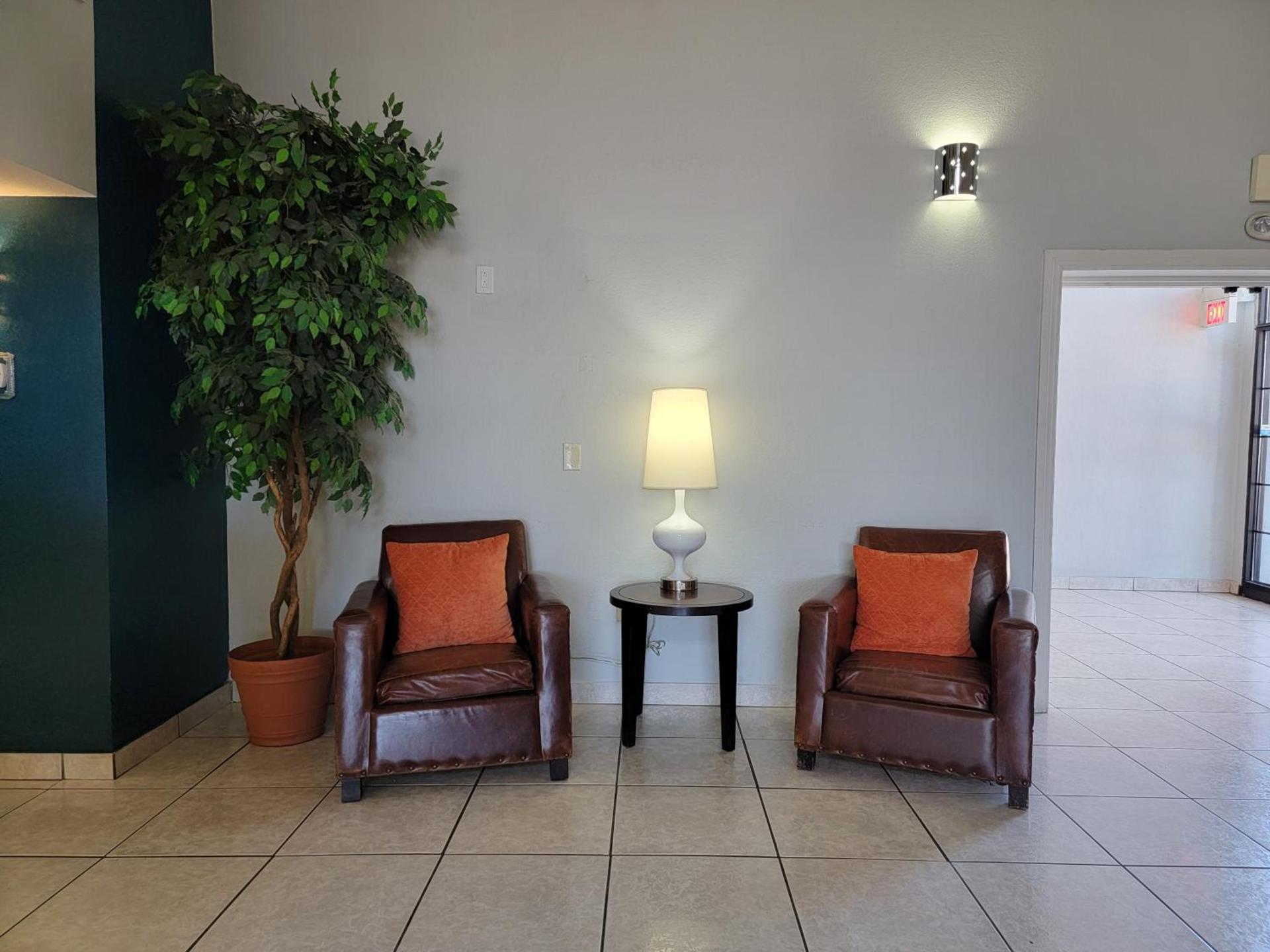 Extend-a-Suites - Extended Stay, I-40 Amarillo West photo 58