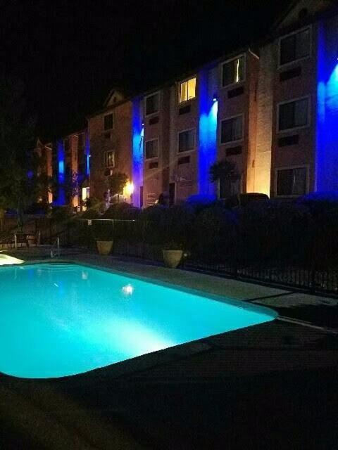 Days Inn by Wyndham Camp Verde Arizona photo 27