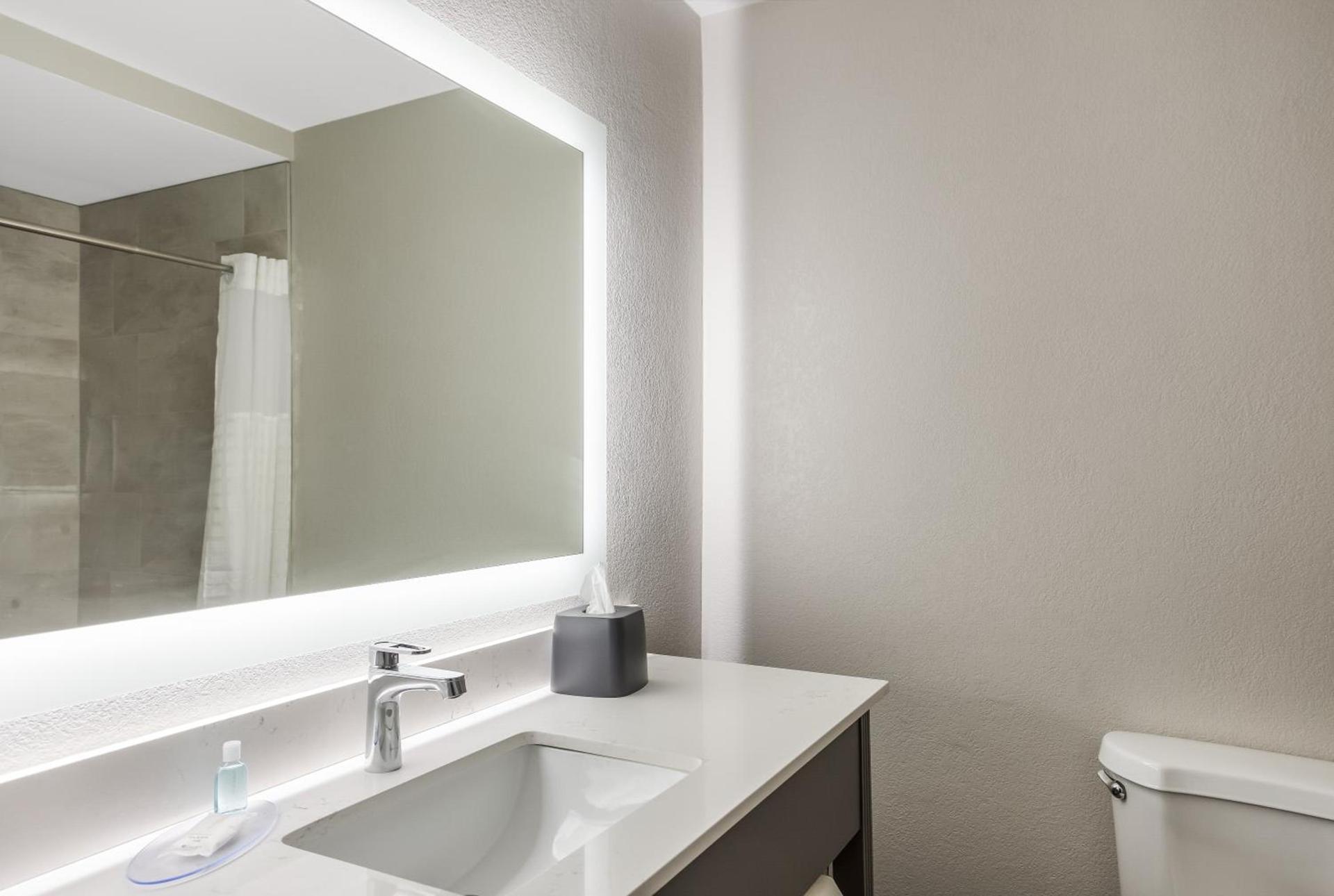 MainStay Suites Bourbonnais - Kankakee photo 46