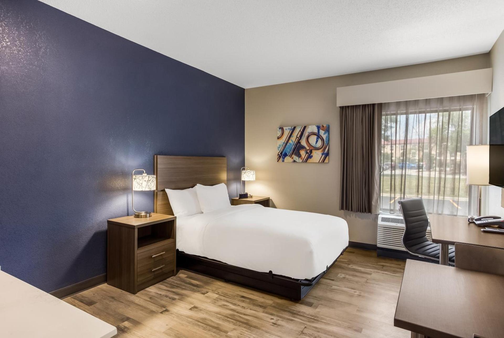 MainStay Suites Bourbonnais - Kankakee photo 14