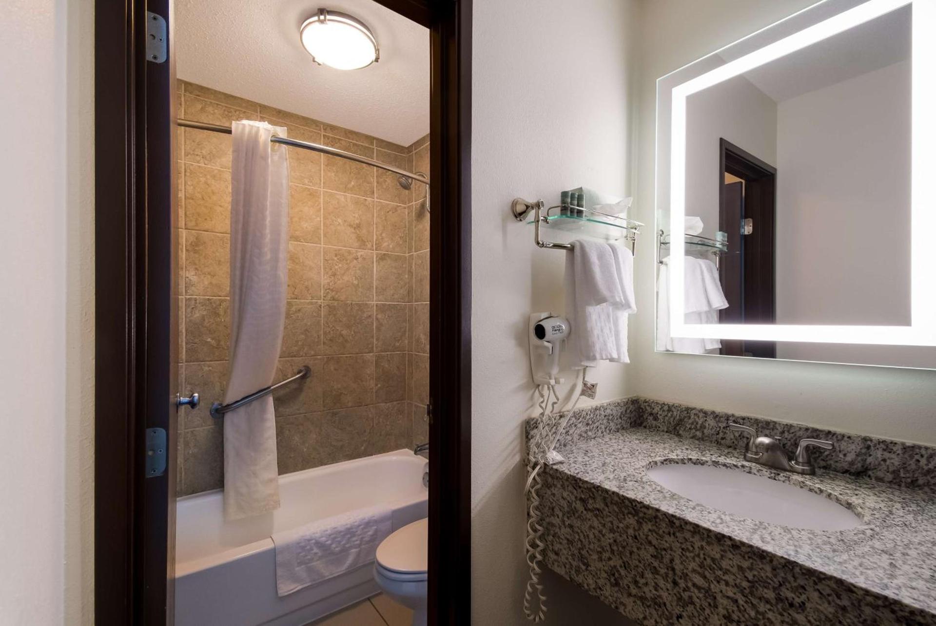 Best Western Bemidji photo 11