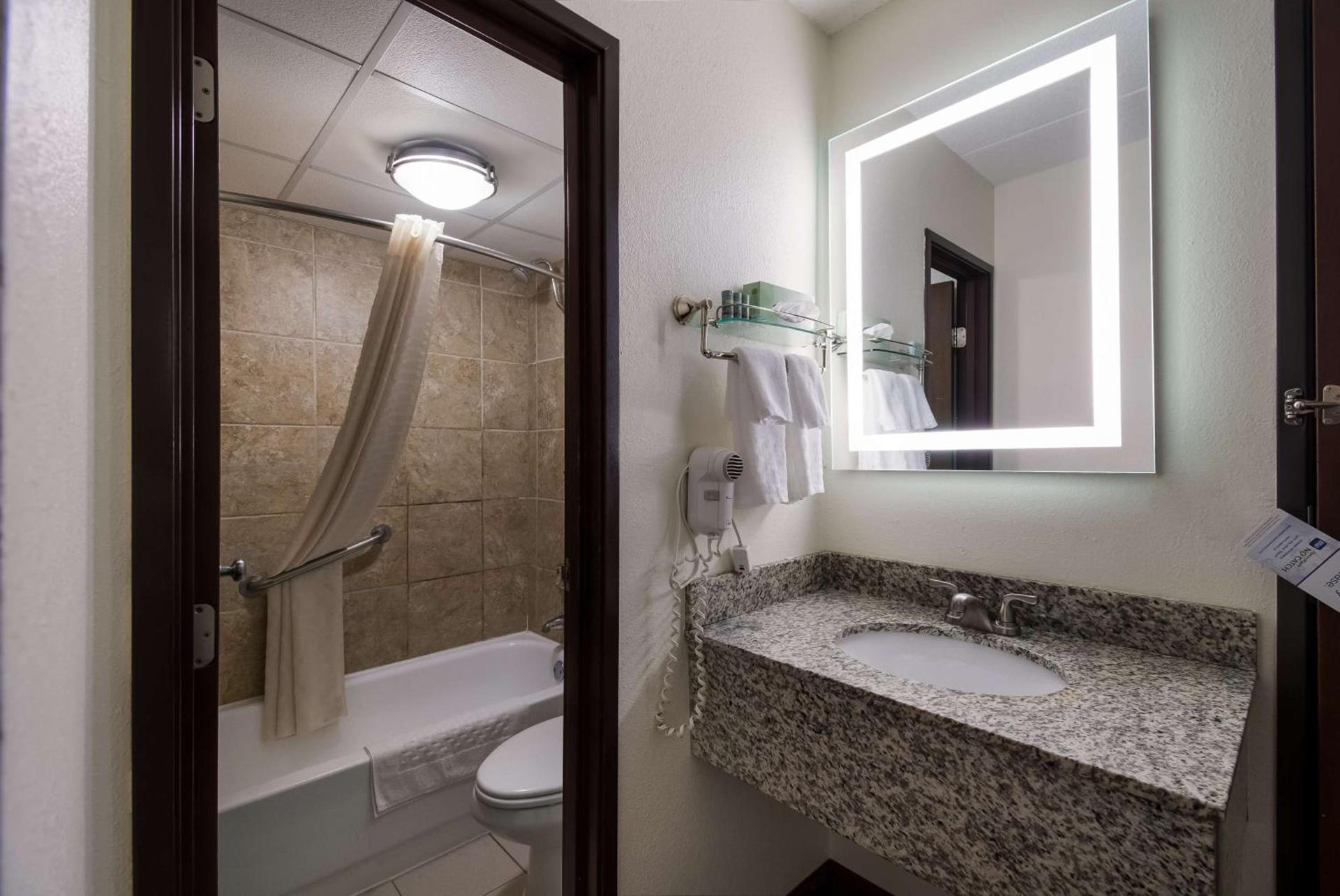 Best Western Bemidji photo 16