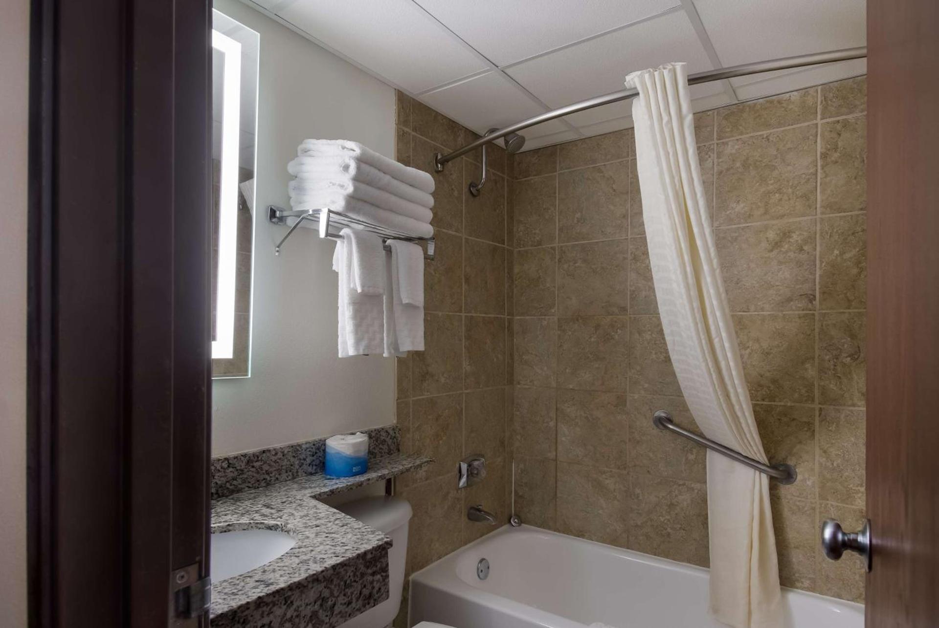 Best Western Bemidji photo 27