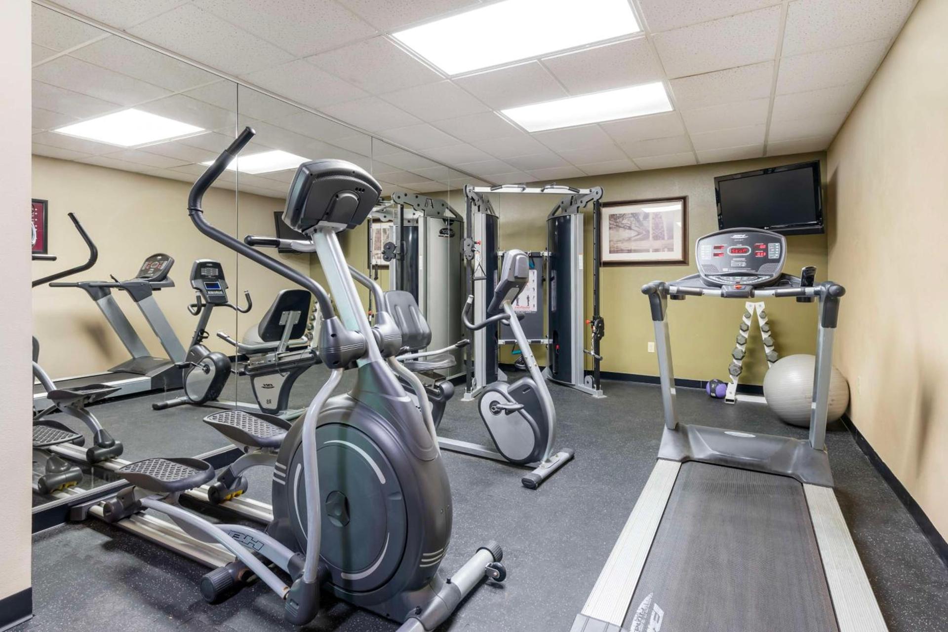 Best Western Plus Eau Claire Conference Center photo 7