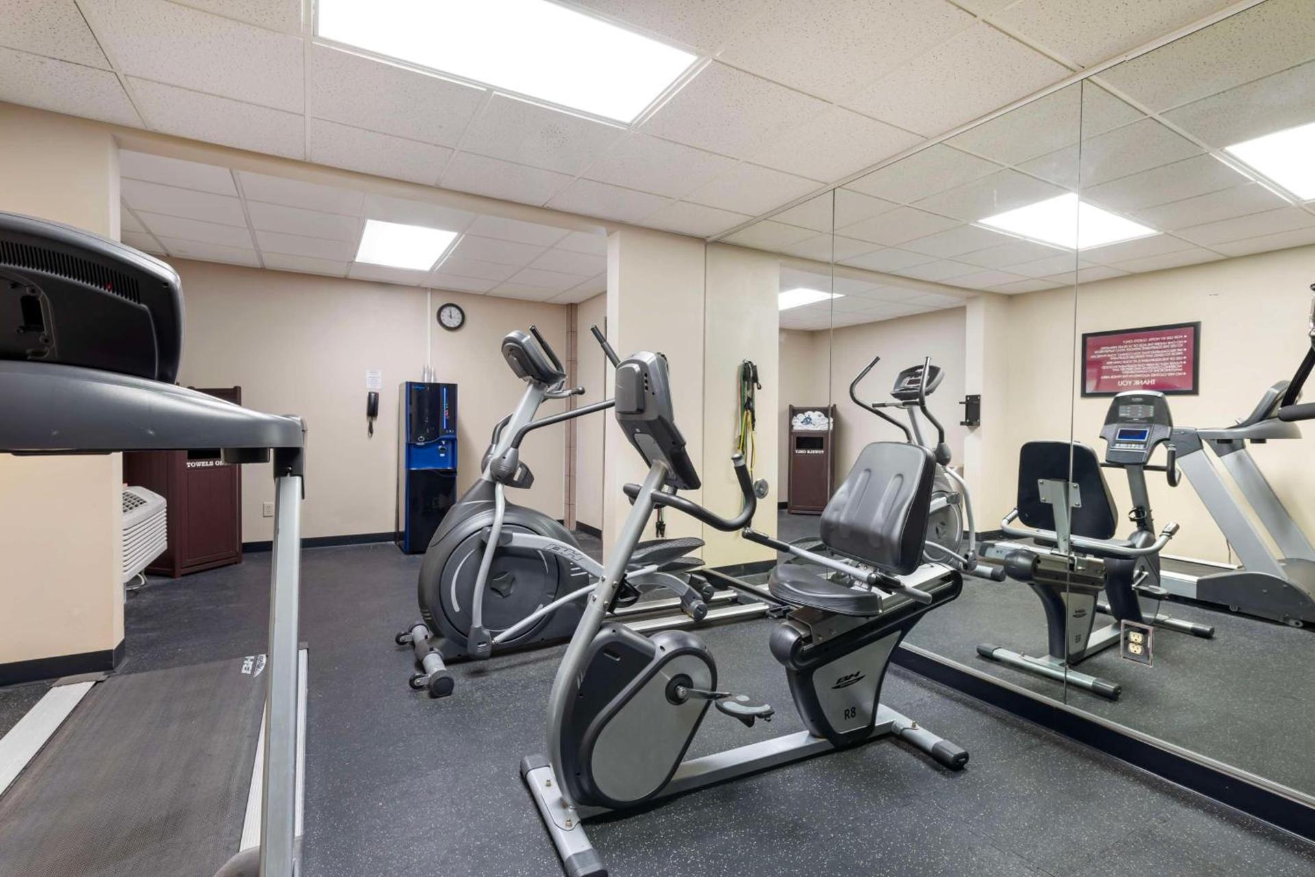 Best Western Plus Eau Claire Conference Center photo 37