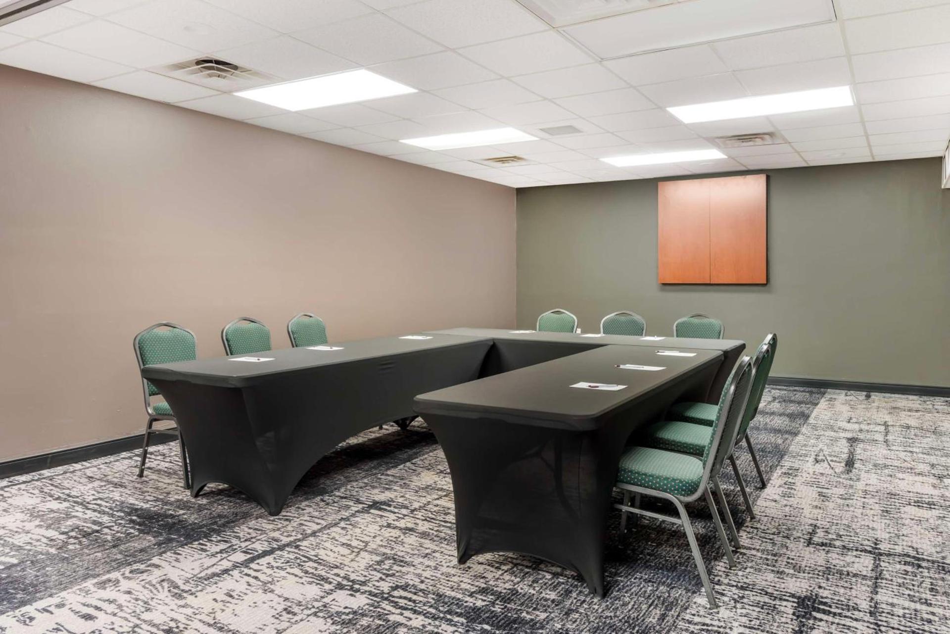 Best Western Plus Eau Claire Conference Center photo 36