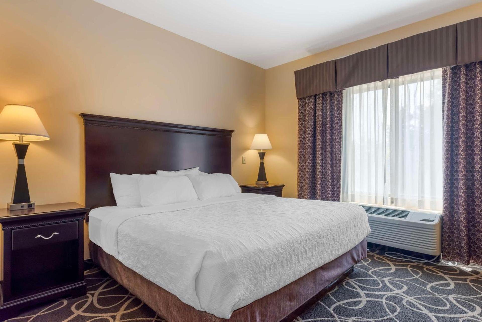 Best Western Plus Eau Claire Conference Center photo 17