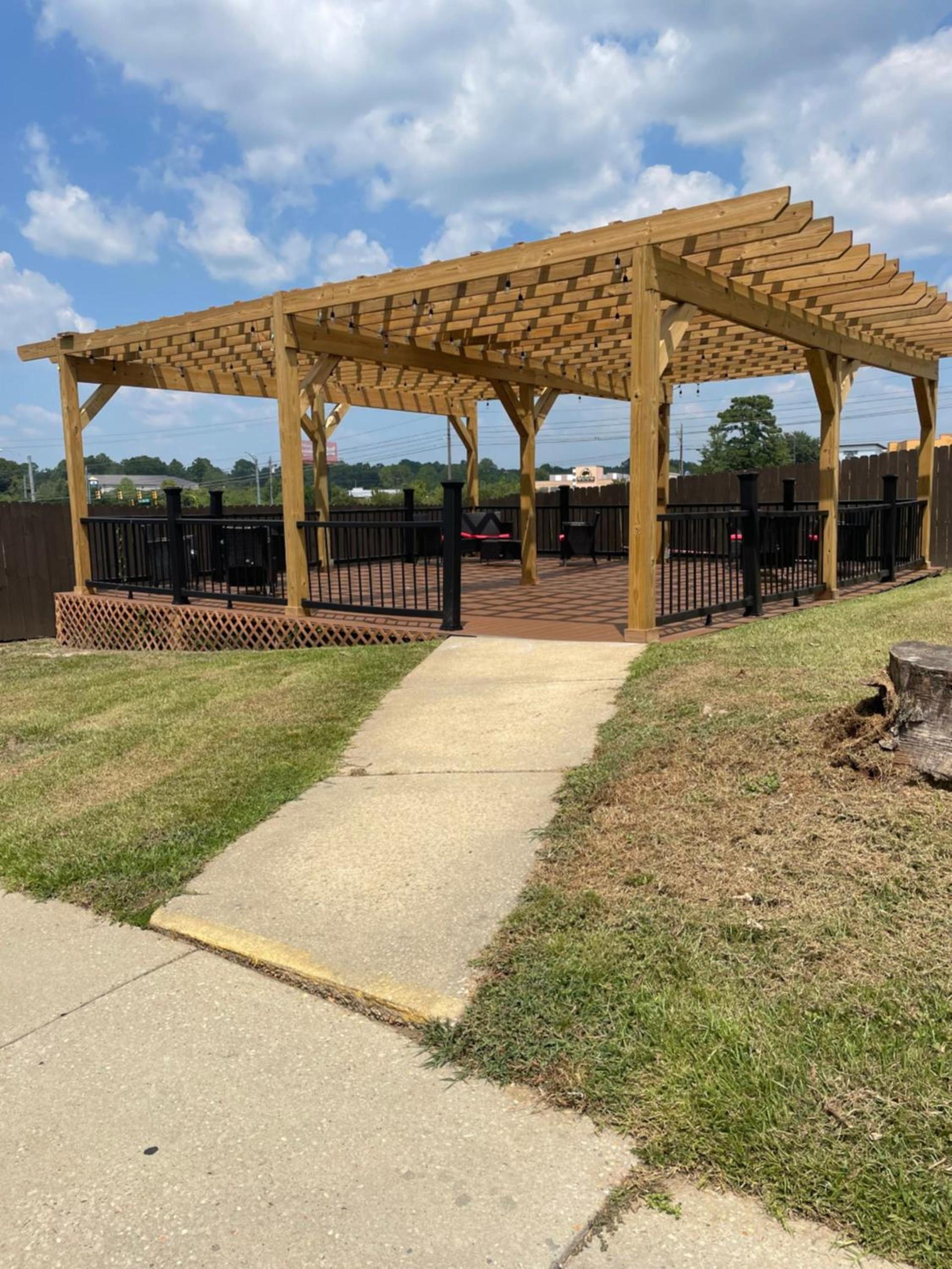 Ramada by Wyndham Studio Suites Dothan photo 33