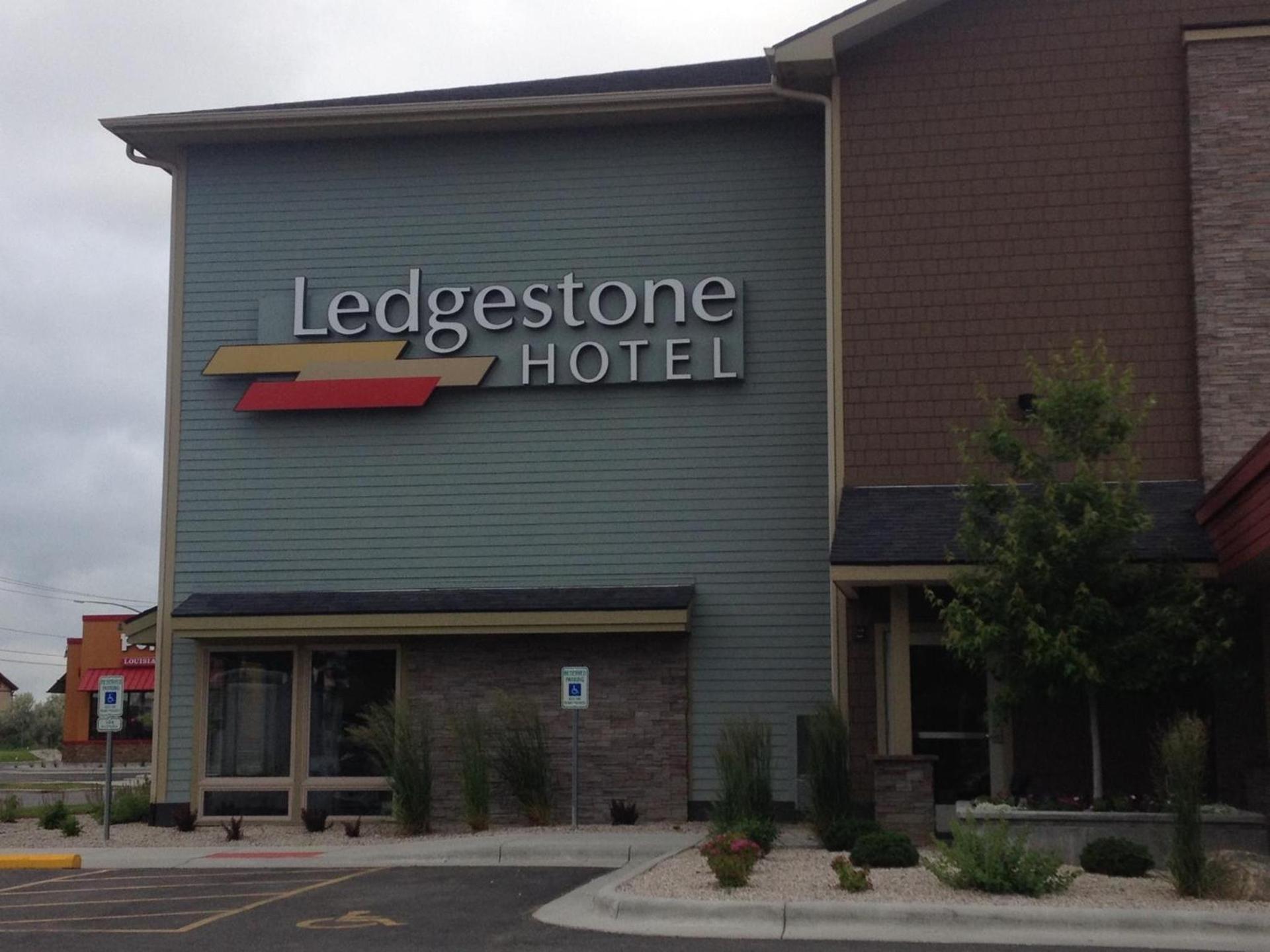 Ledgestone Suites Hotel Billings photo 3