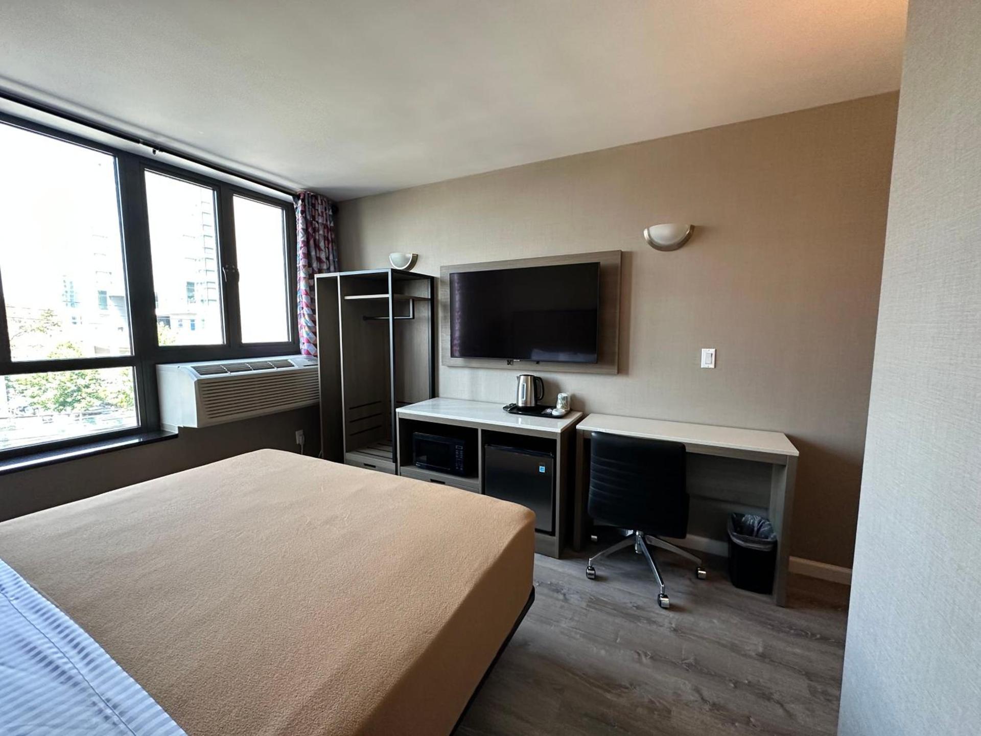 Regal Inn & Suites New York LaGuardia Hotel photo 24