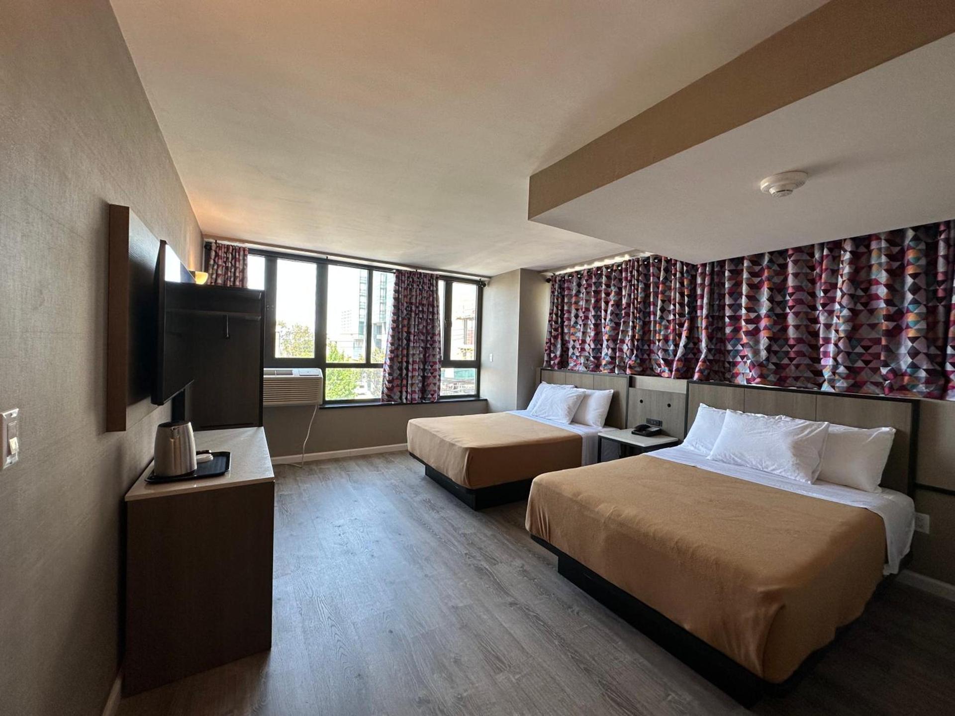 Regal Inn & Suites New York LaGuardia Hotel photo 5