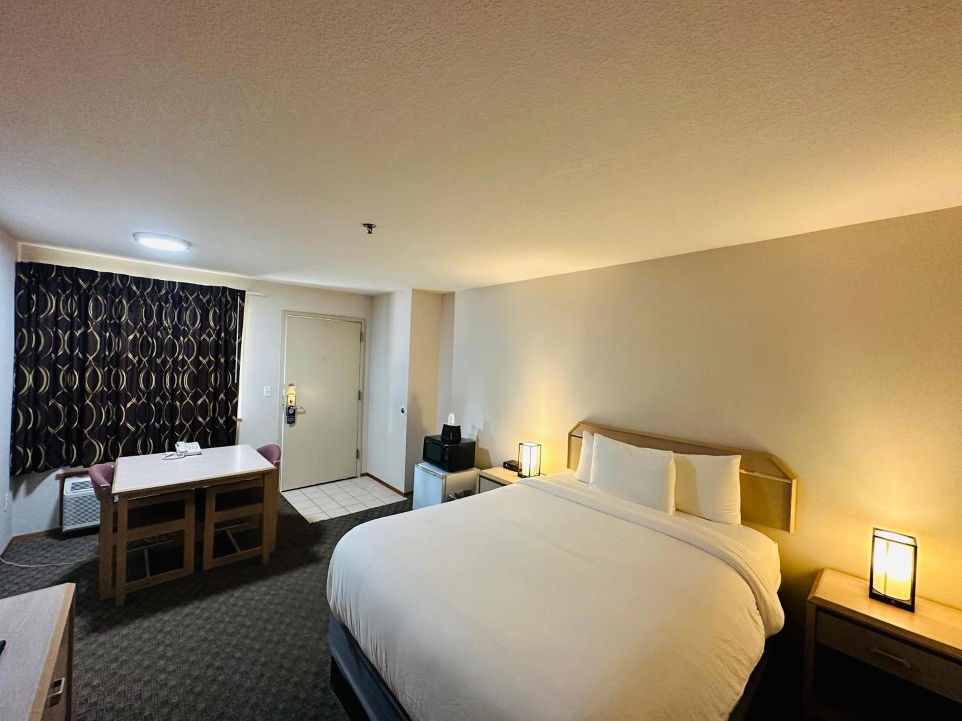 Timberland Inn & Suites photo 20
