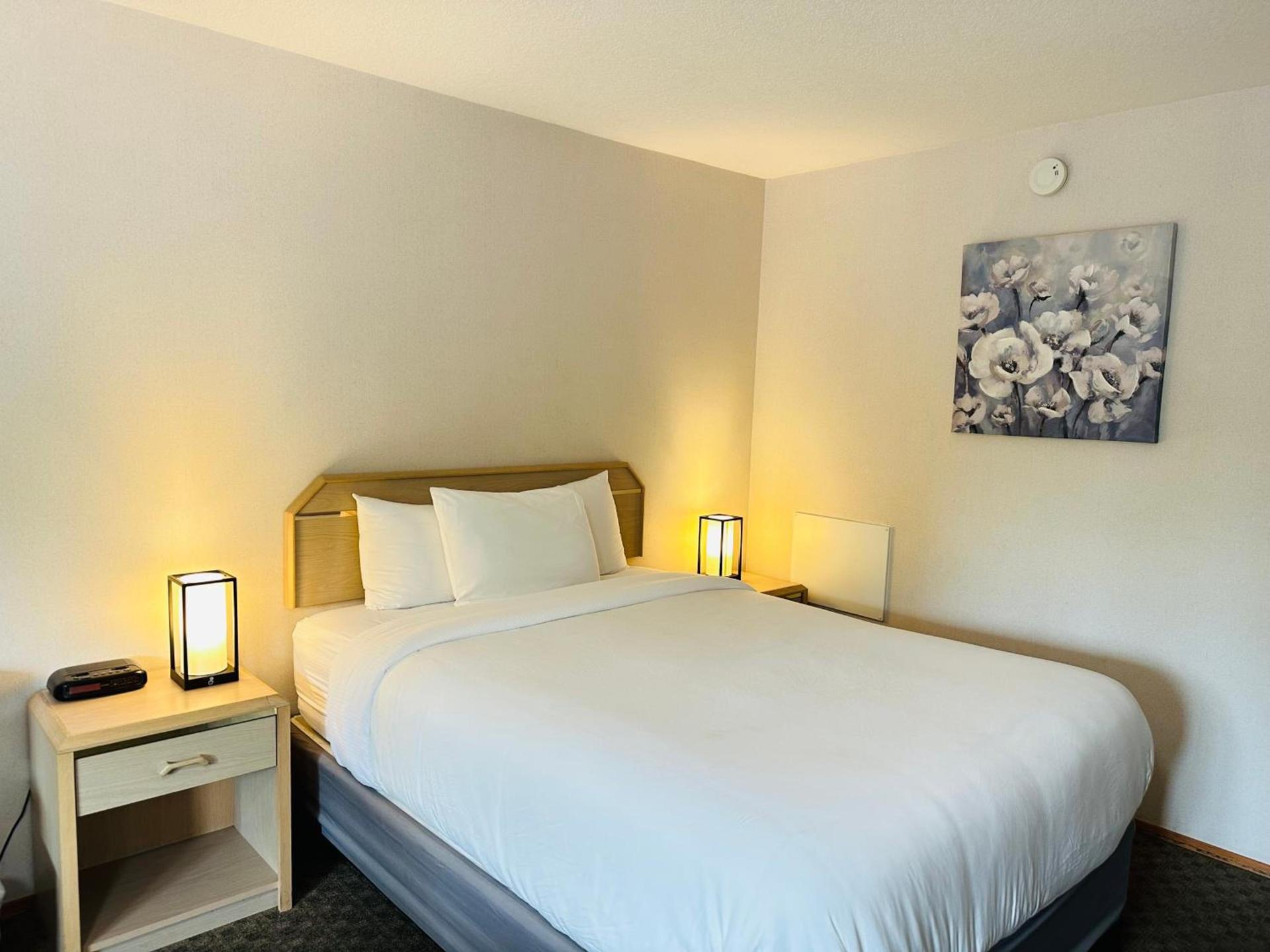 Timberland Inn & Suites photo 18