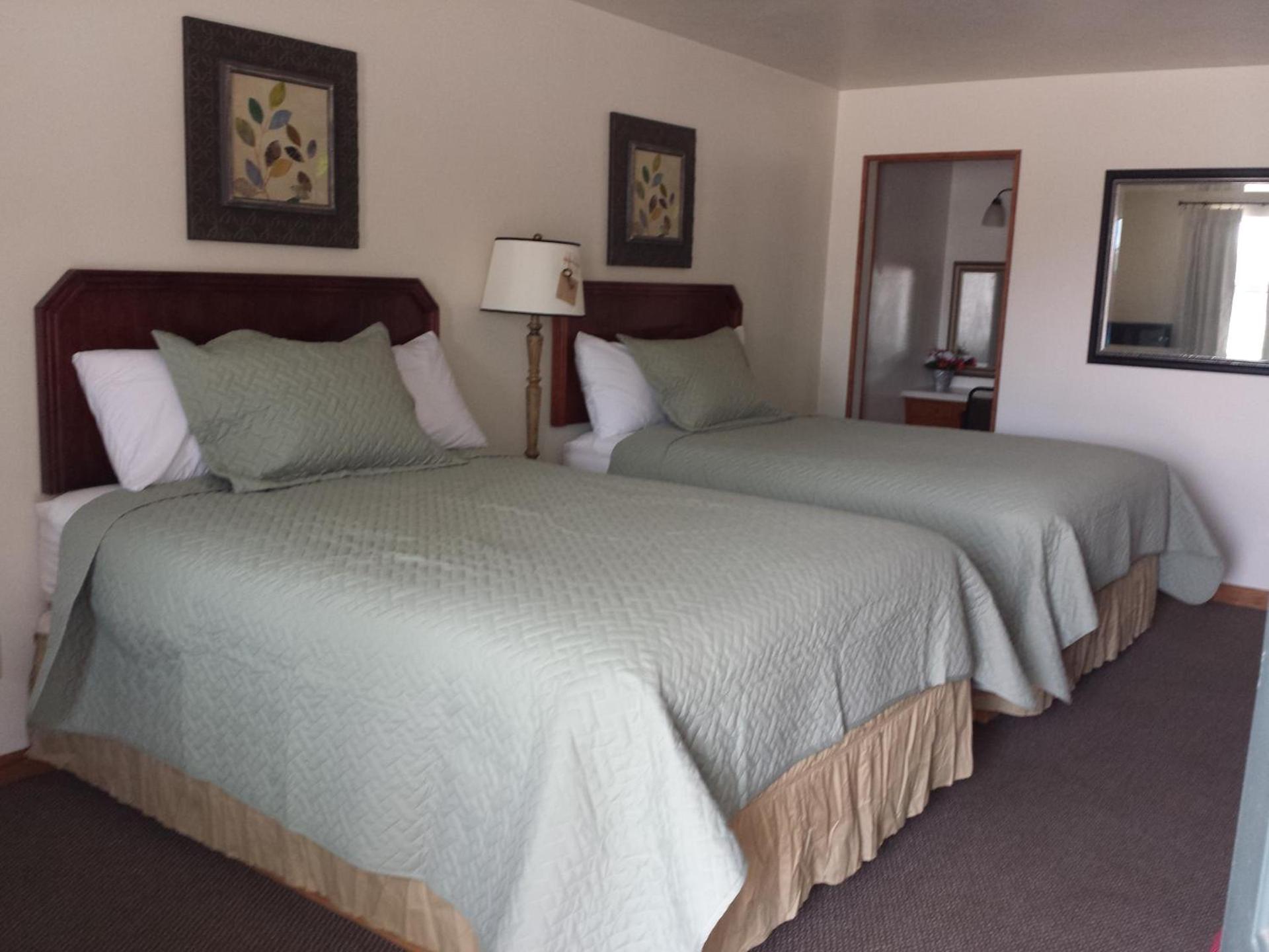 West Plains Motel photo 34