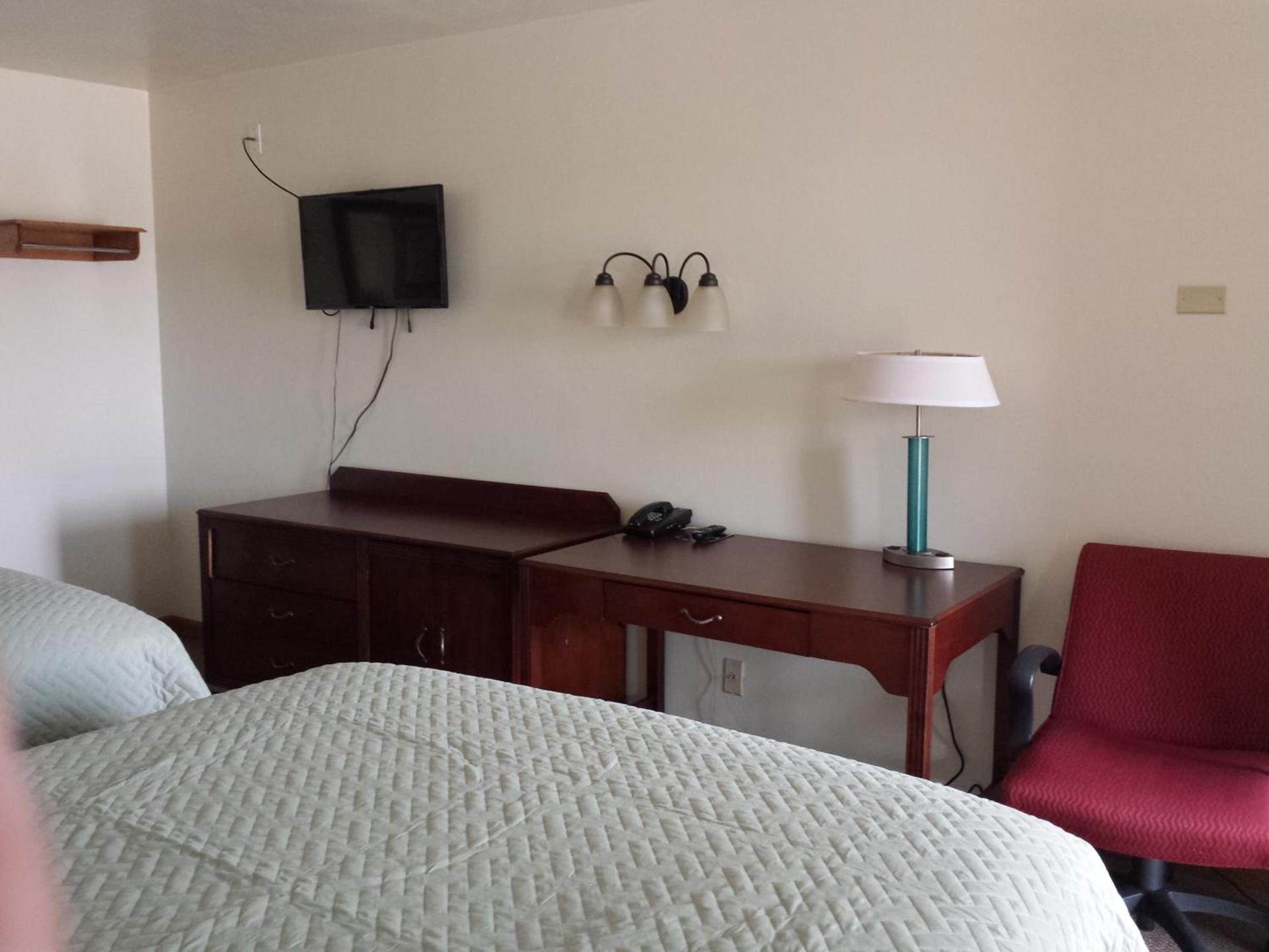 West Plains Motel photo 35