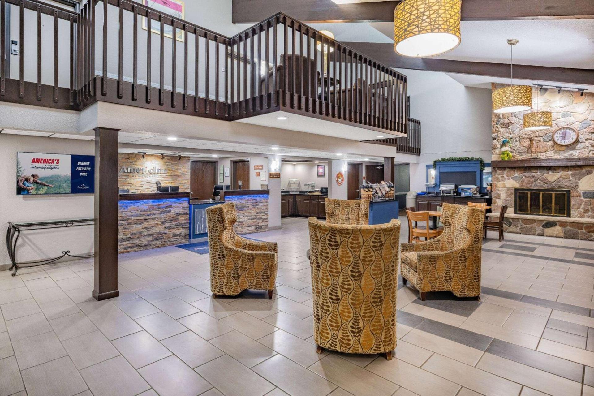 AmericInn by Wyndham Plover Stevens Point photo 5