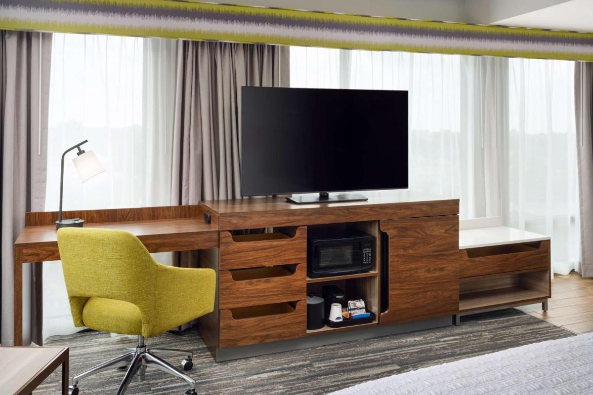 Hampton Inn Towson Downtown photo 25