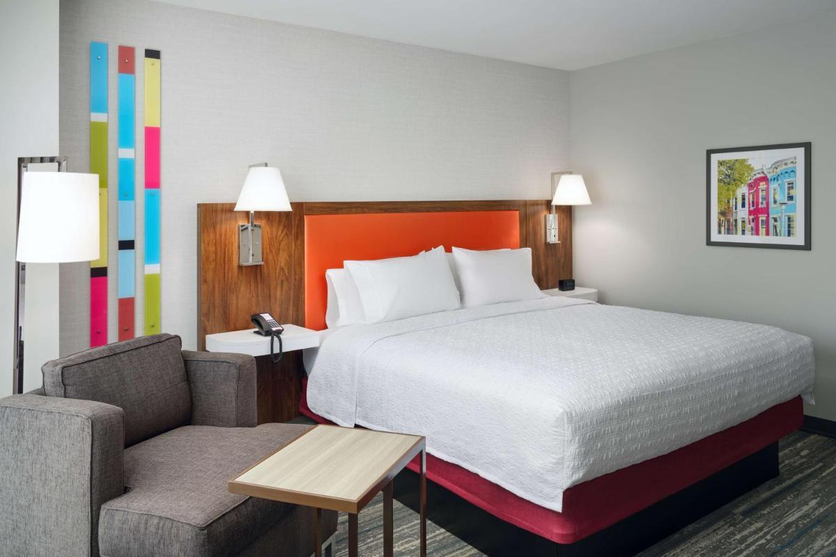 Hampton Inn Towson Downtown photo 36