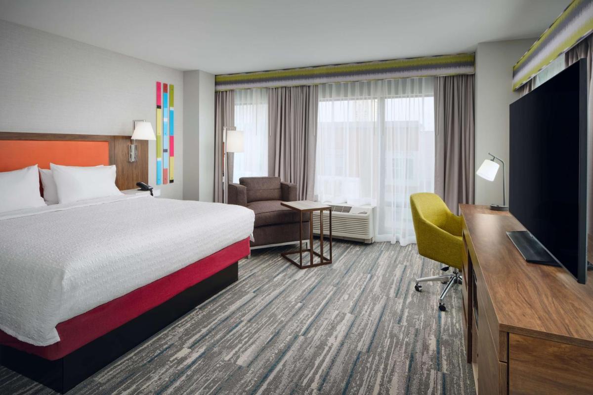 Hampton Inn Towson Downtown photo 43