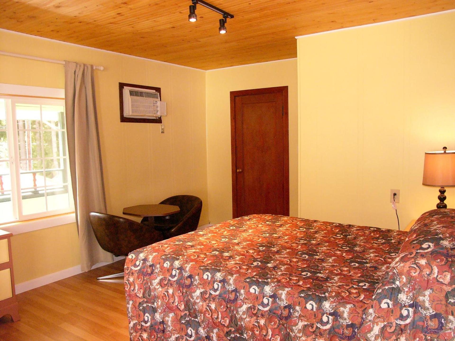 Mountain View Lodge - No Pets allowed photo 22