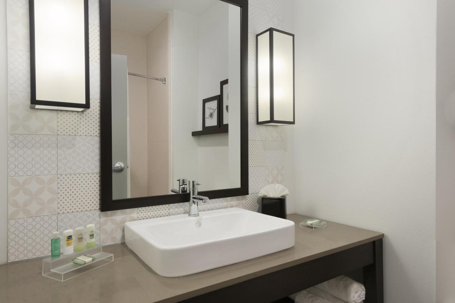 Country Inn & Suites by Radisson, Enid, OK photo 26