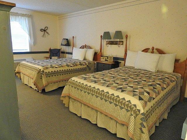 Country Living Inn photo 5