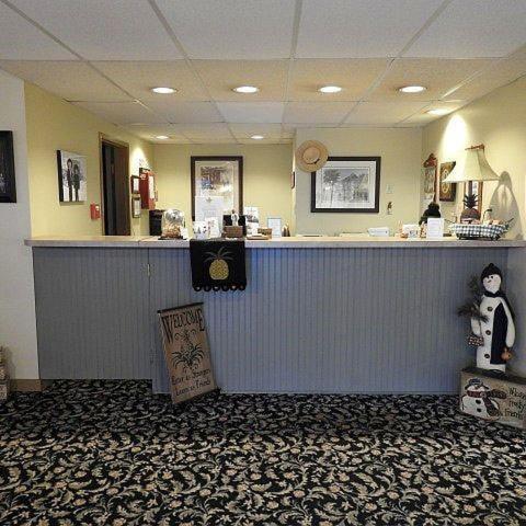 Country Living Inn photo 7