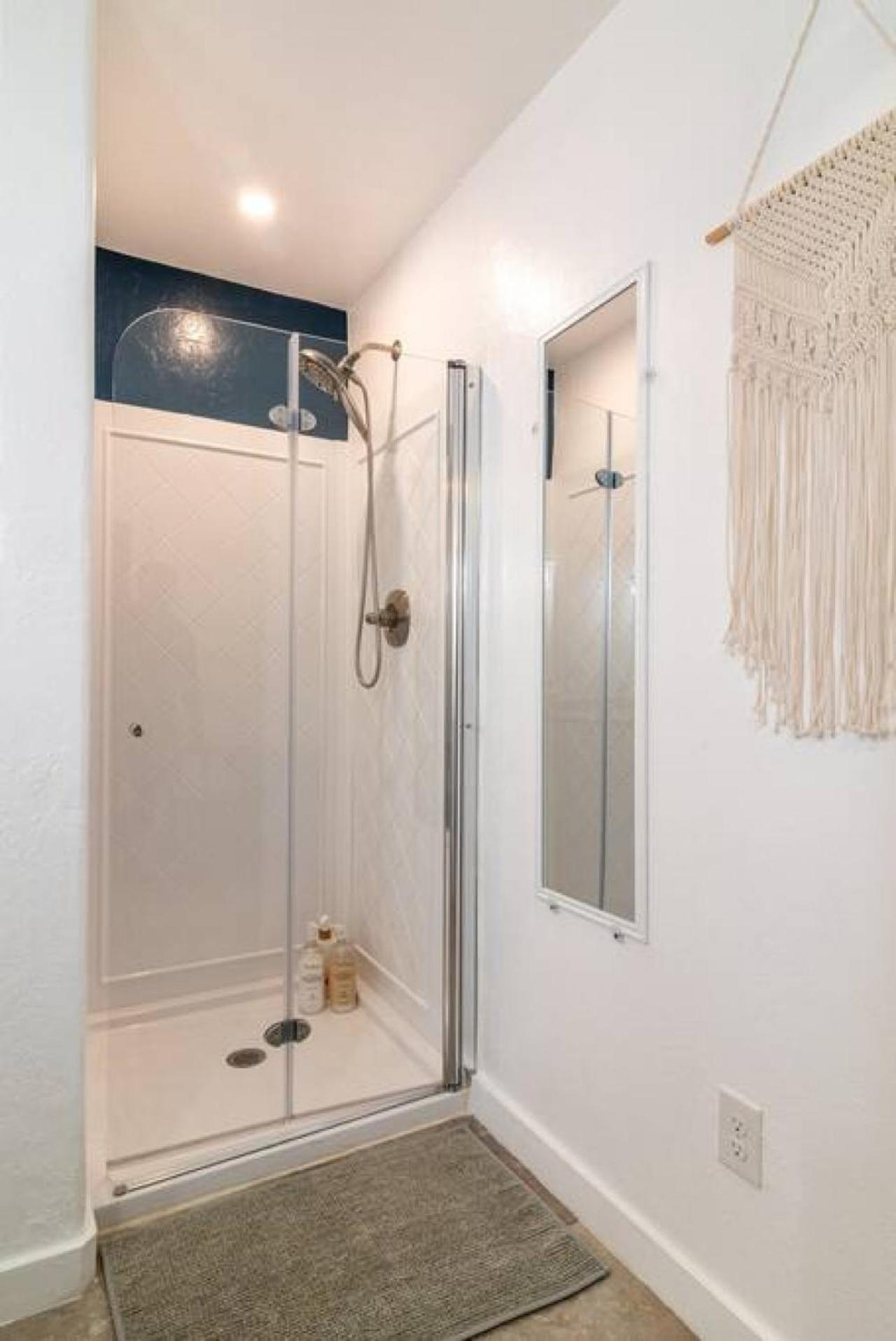 Downtown Studio 2 at Beer Ranch Project Inn photo 8