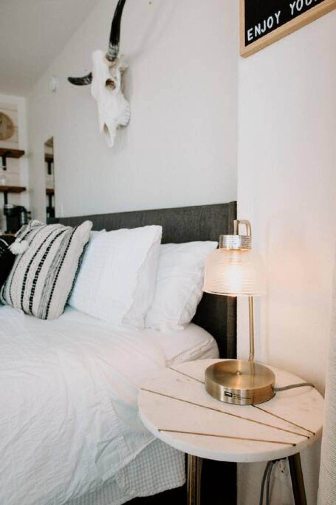 Downtown Studio 3 at Beer Ranch Project Inn photo 17