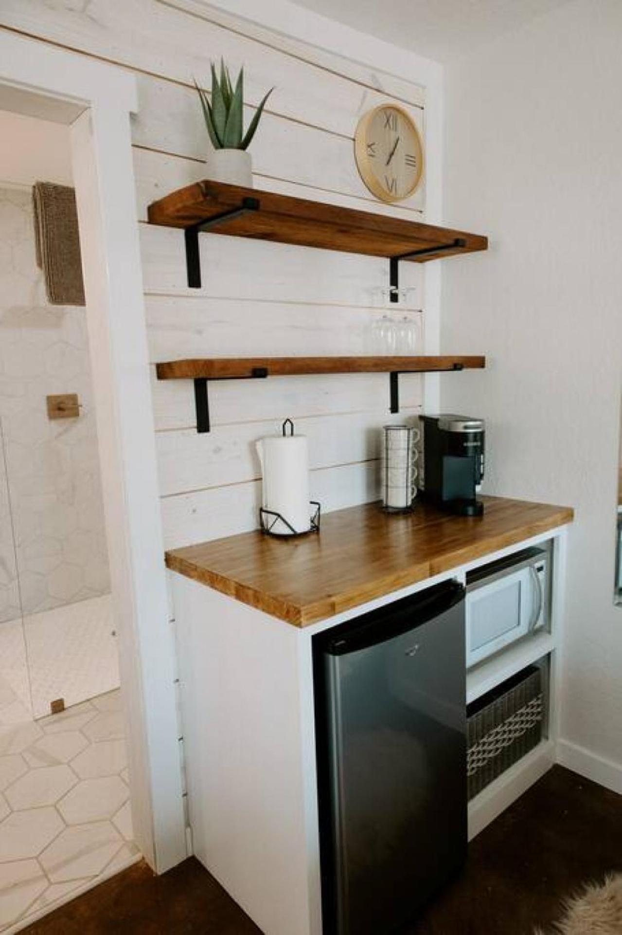 Downtown Studio 3 at Beer Ranch Project Inn photo 8